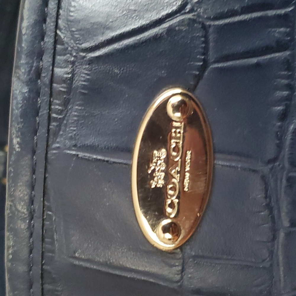 Coach purse - Picture 2 of 16